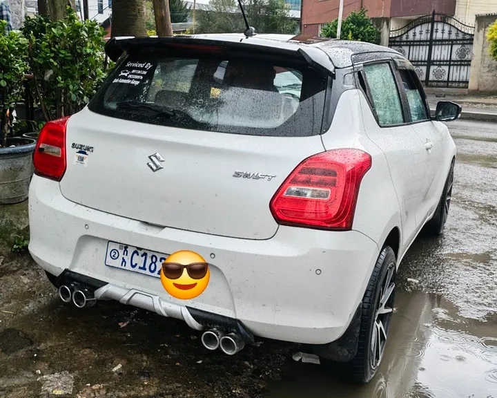 Suzuki Swift 2022 Automatic – photo 4
