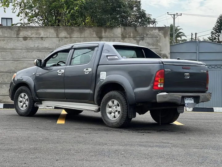 Toyota Hilux Double Cab 2010 – photo 8