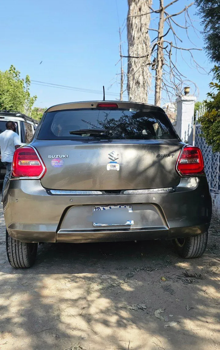 Suzuki Swift 2021 Automatic – photo 4