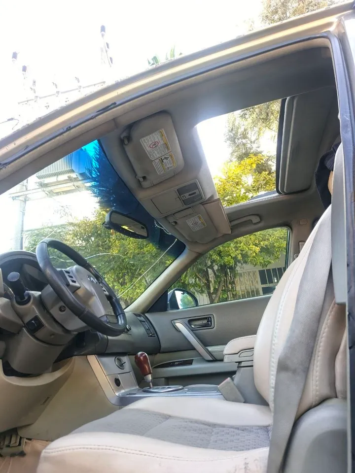 Infiniti SUV 2002 Automatic – photo 4