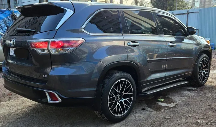 2015 Toyota Highlander SUV – photo 5