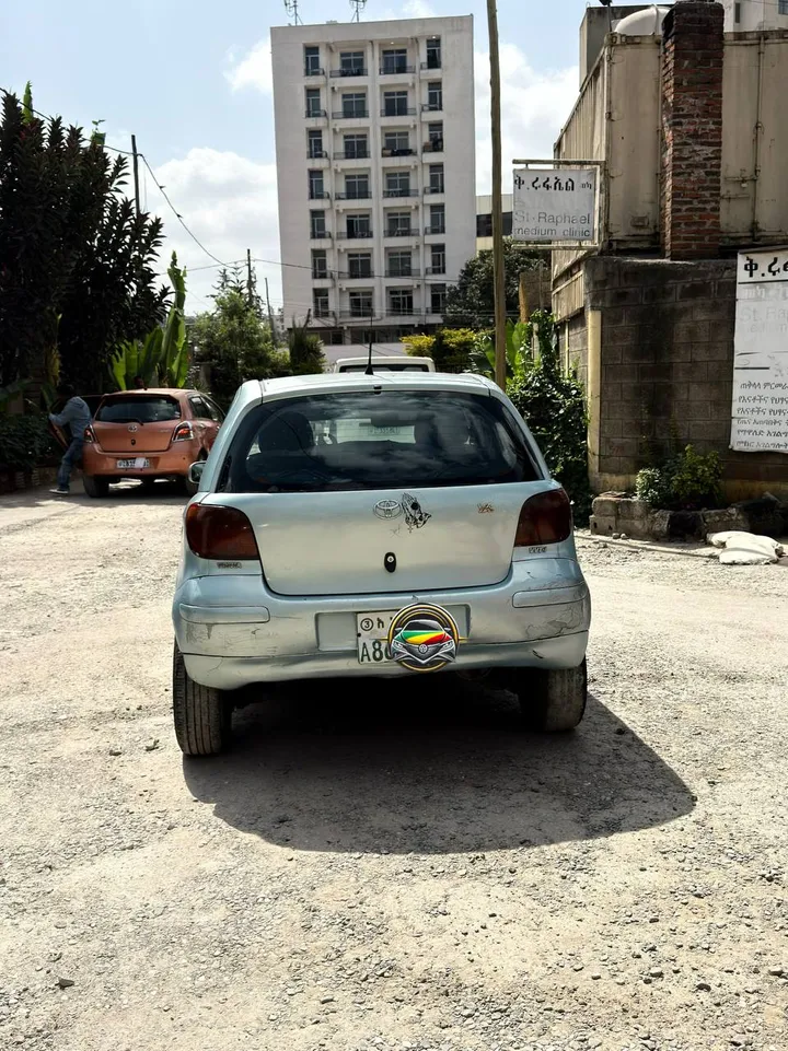 Toyota Vitz Yaris 2003 Manual – photo 4