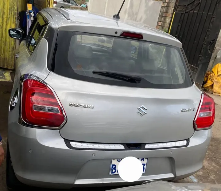 2022 Suzuki Swift Automatic Sedan – photo 3