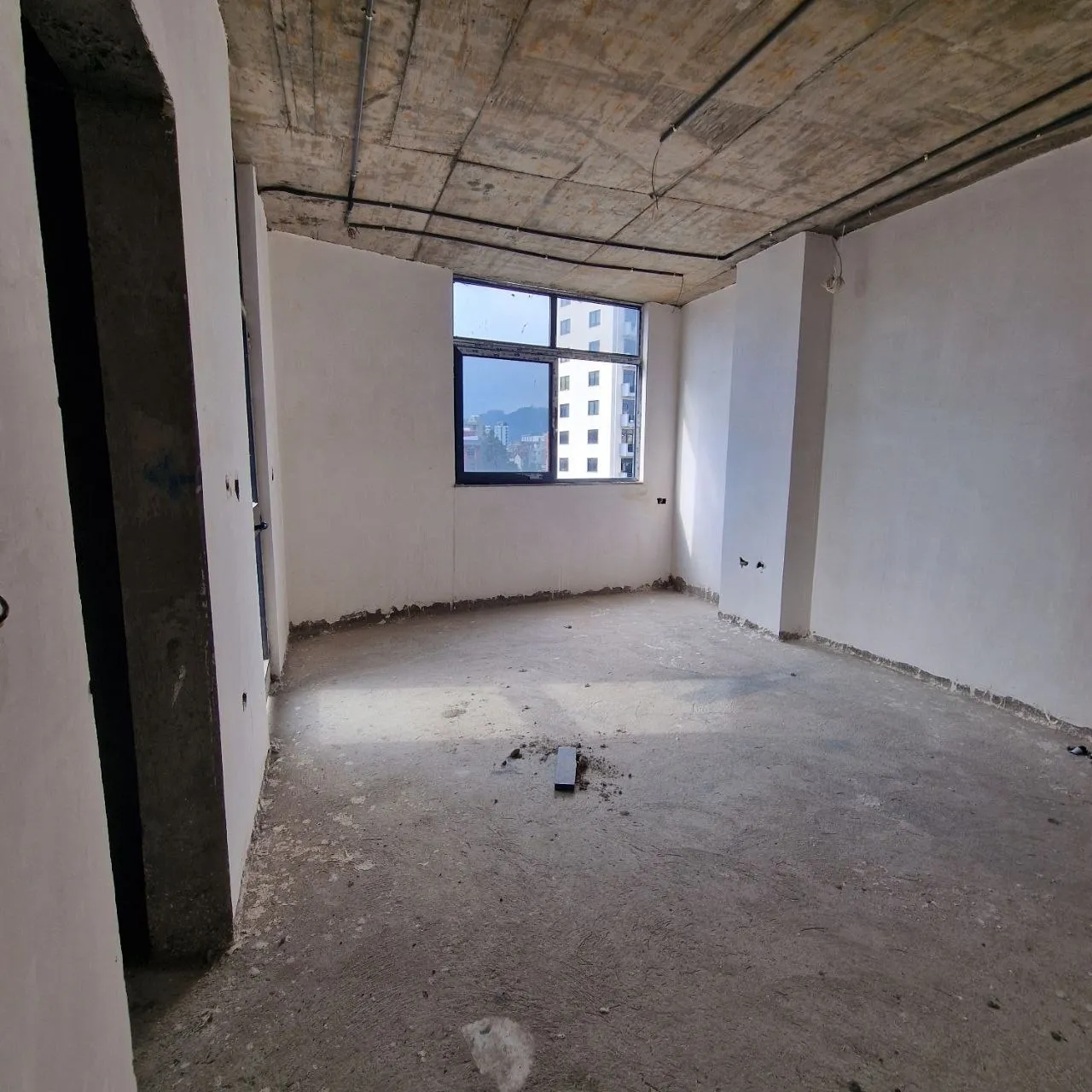Luxury 2 Bedroom Apartment for Sale – photo 7