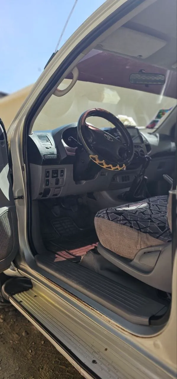 Toyota Vigo D4D 2007 Manual Pickup – photo 4