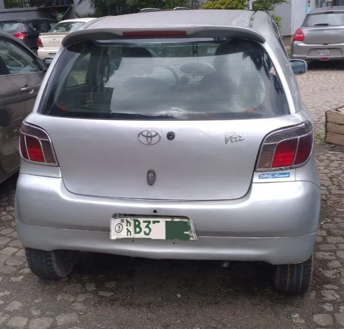 Toyota Vitz 2001 1000cc Automatic – photo 3