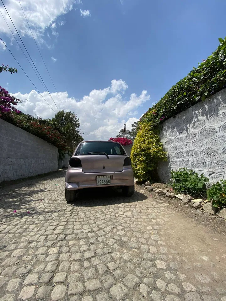 Toyota Vitz 2001 Automatic – photo 5