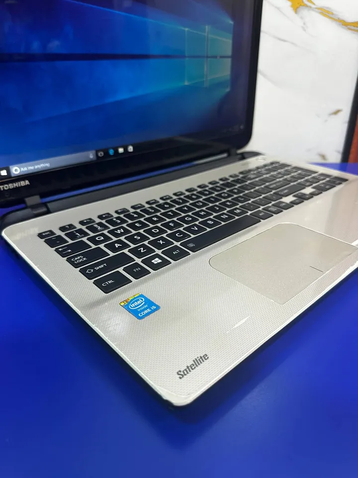 Toshiba C55 i5 8GB 750GB Laptop – photo 3