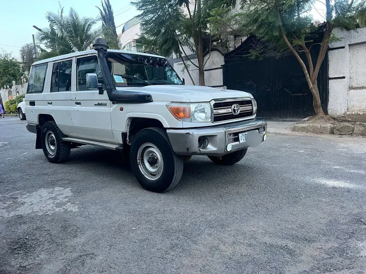 Toyota Land Cruiser Mark 2 2014 – photo 5