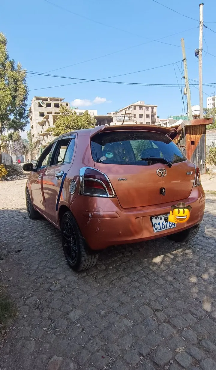 Toyota Yaris Compact 2010 – photo 7