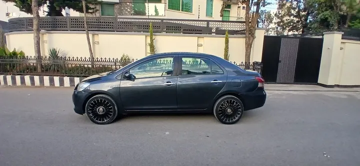 Toyota Yaris Sedan 2007 – photo 3