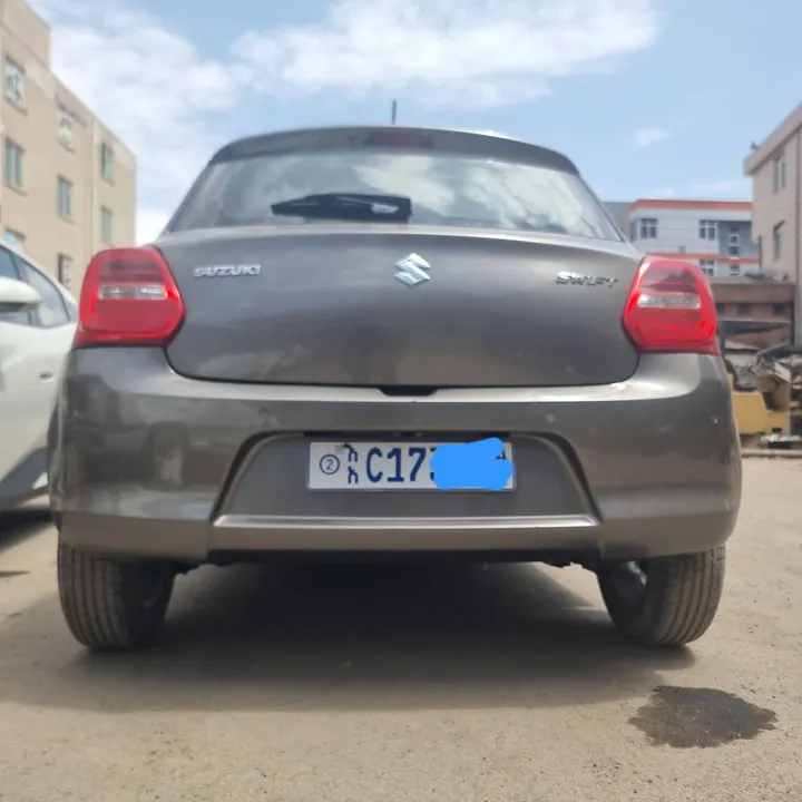 Suzuki Swift 2022 Automatic 1.2L – photo 6