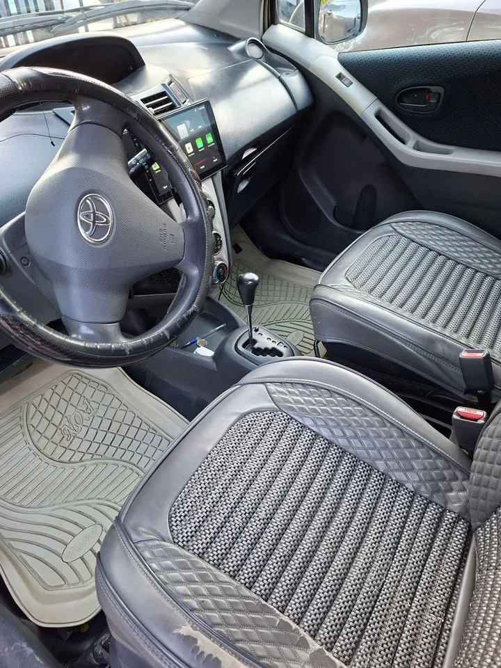 Toyota Yaris Compact 2007 Automatic – photo 6