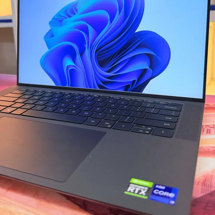 Dell Precision 5560 Core i9 Laptop – photo 5