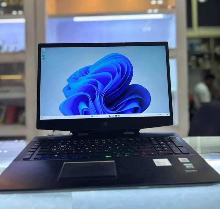 HP OMEN 17.3 Gaming Laptop – photo 4
