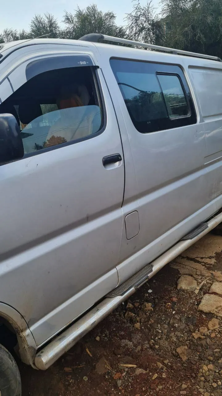 Model 2009 Van Code 2 – photo 5