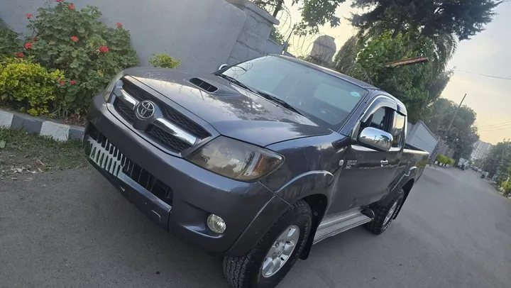 Toyota Hilux 2008 Manual 4WD Pickup – photo 4