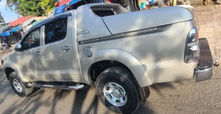 Toyota Hilux 2014 Double Cab – photo 4