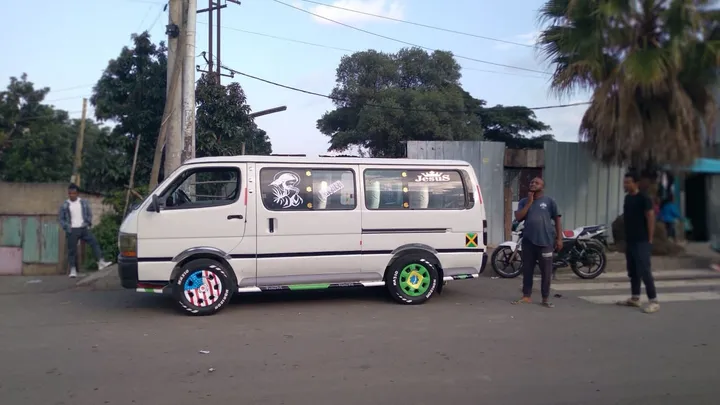 Toyota 5L Van 2001 Manual – photo 4