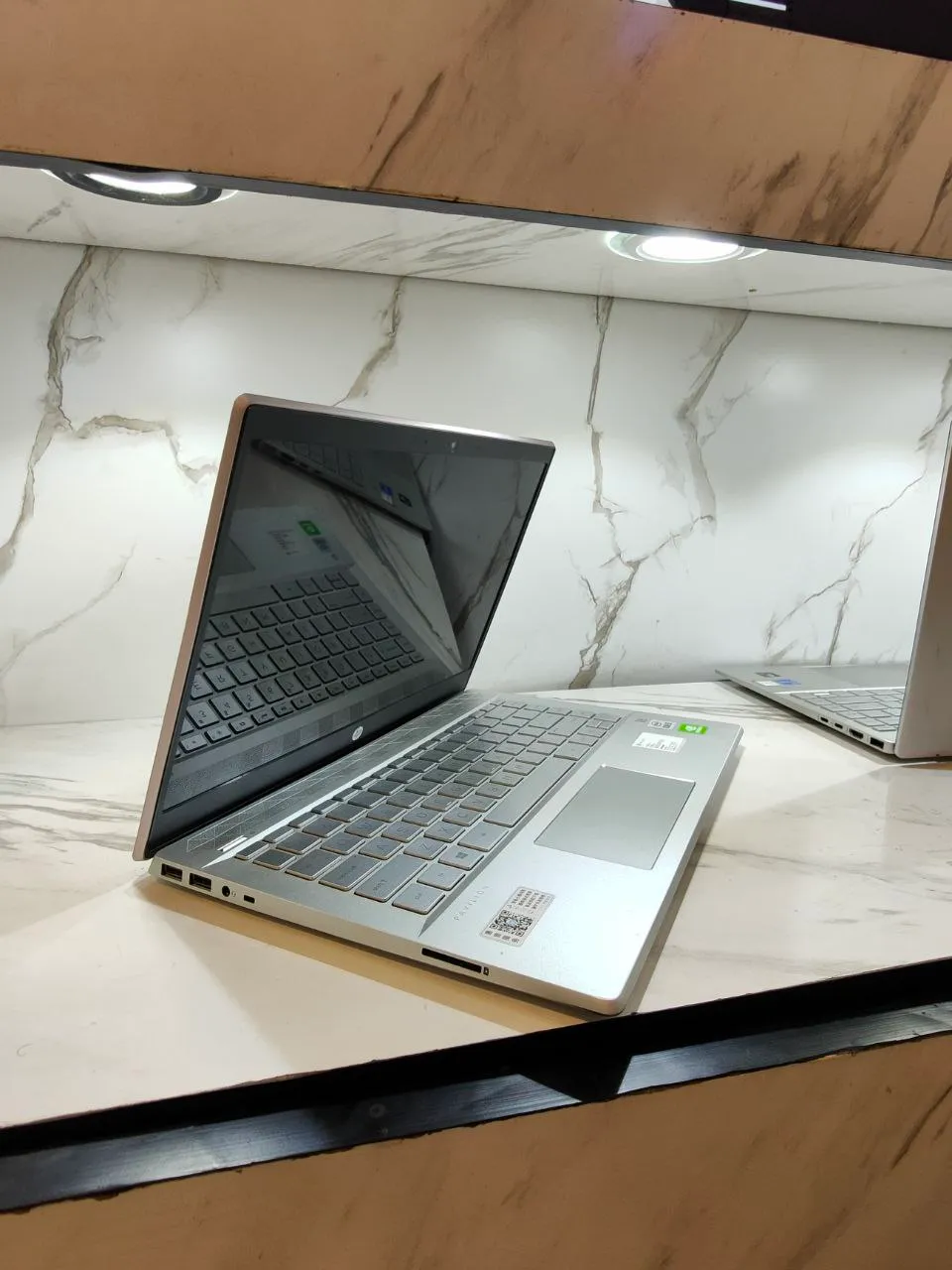 HP Pavilion 14 i5 10th Gen – photo 3