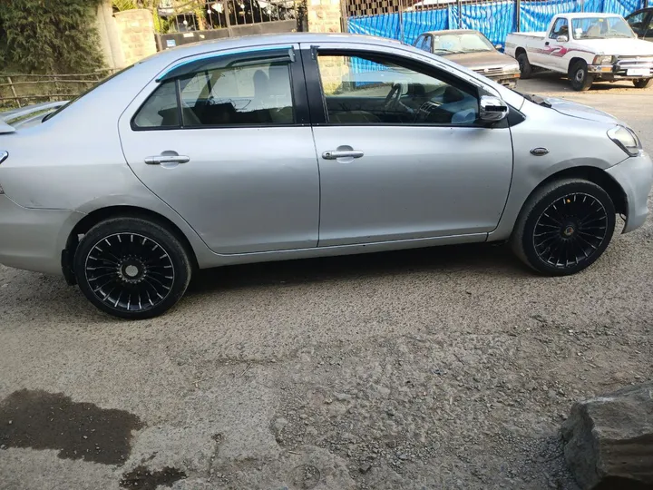 Toyota Yaris Belta 2007 – photo 3