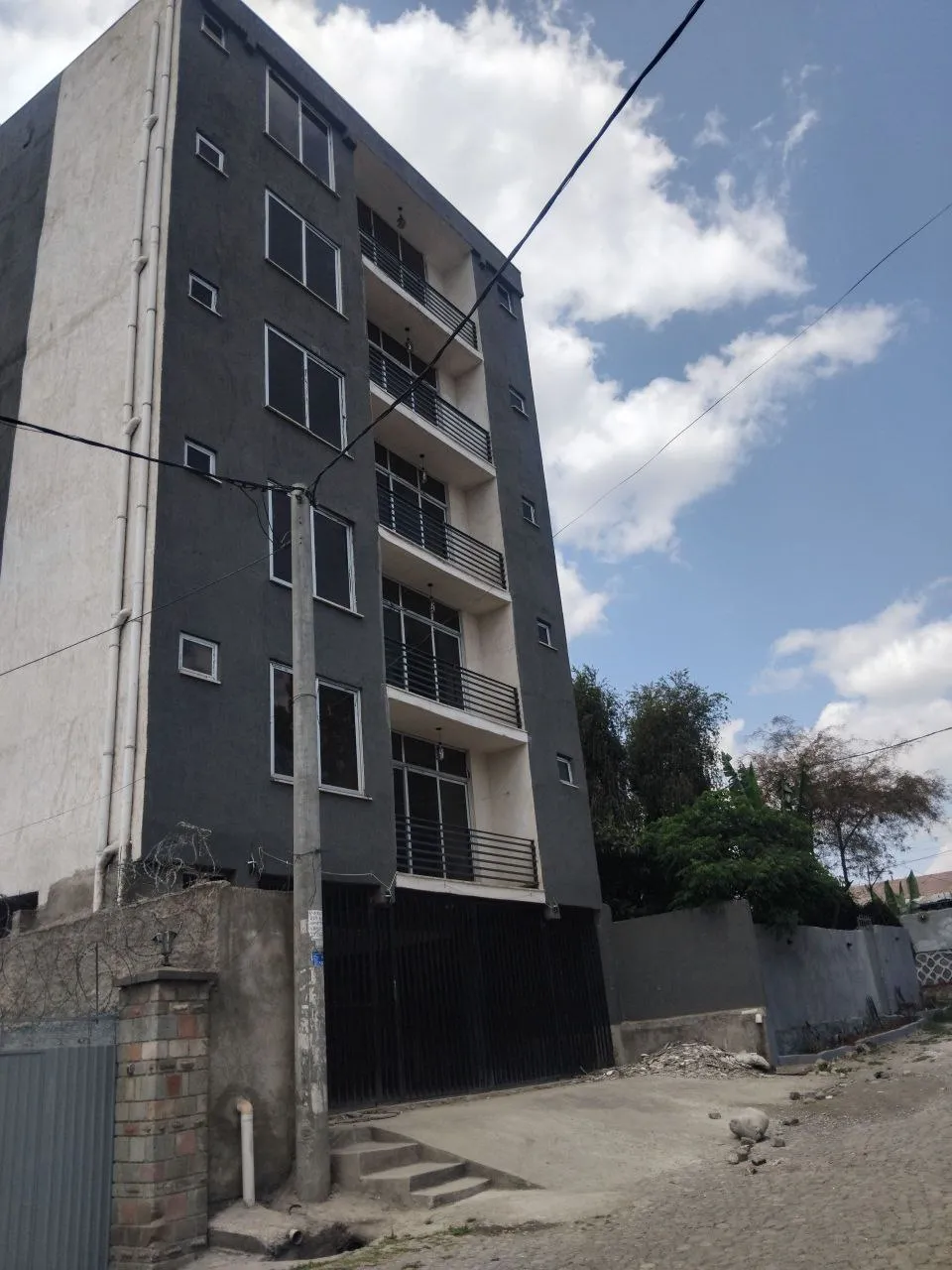G+5 Commercial Building 240 sqm – photo 3