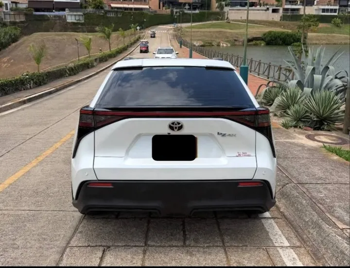 Toyota bZ4X Electric Crossover SUV – photo 6