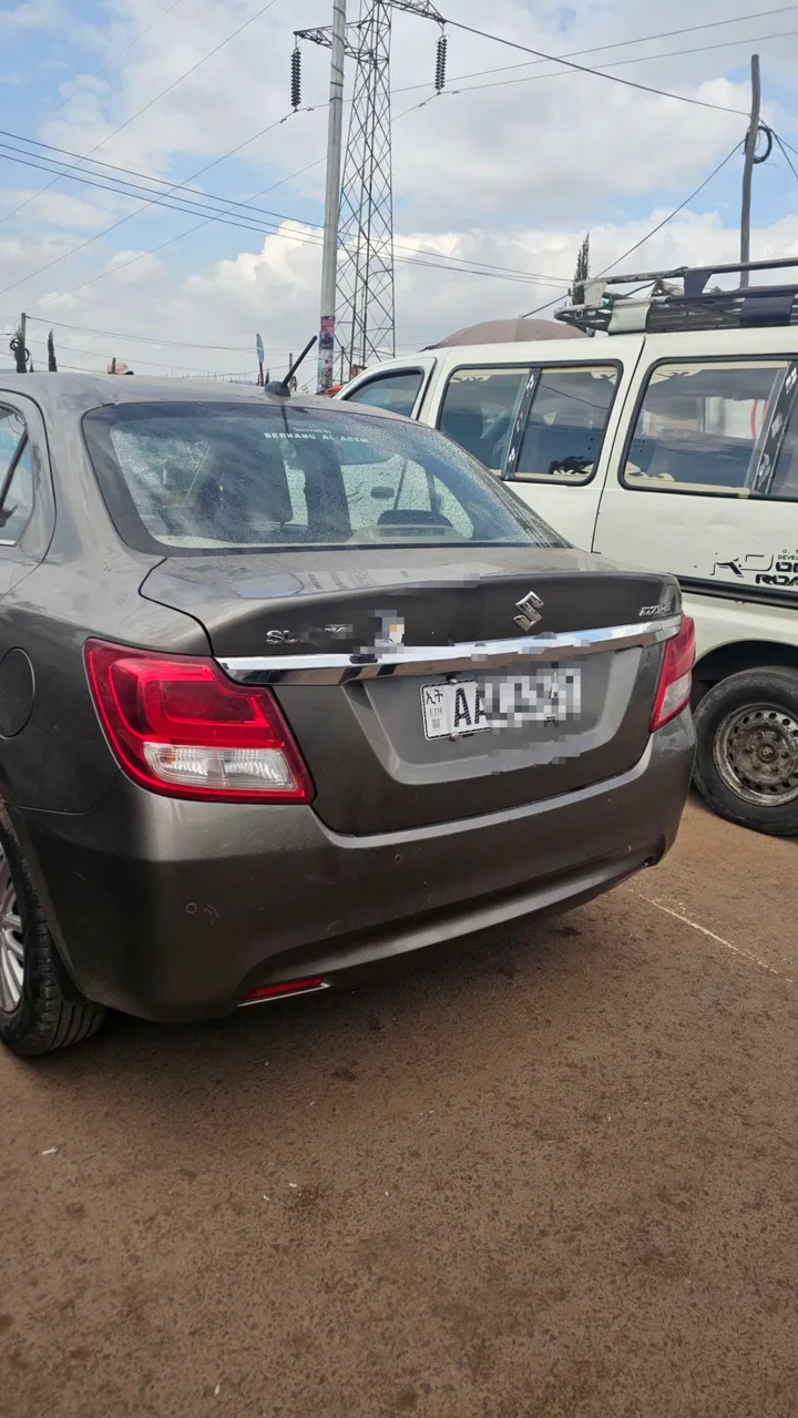 Suzuki Dzire 2024 Automatic – photo 4