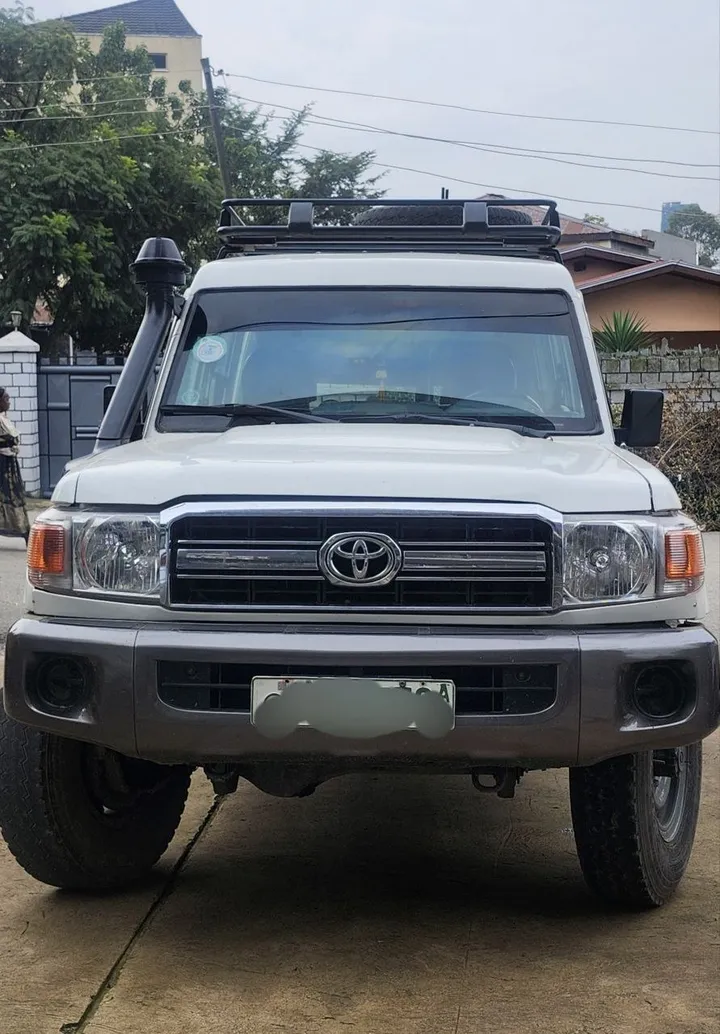 Toyota Land Cruiser 1HZ Longbase 2013 – photo 5