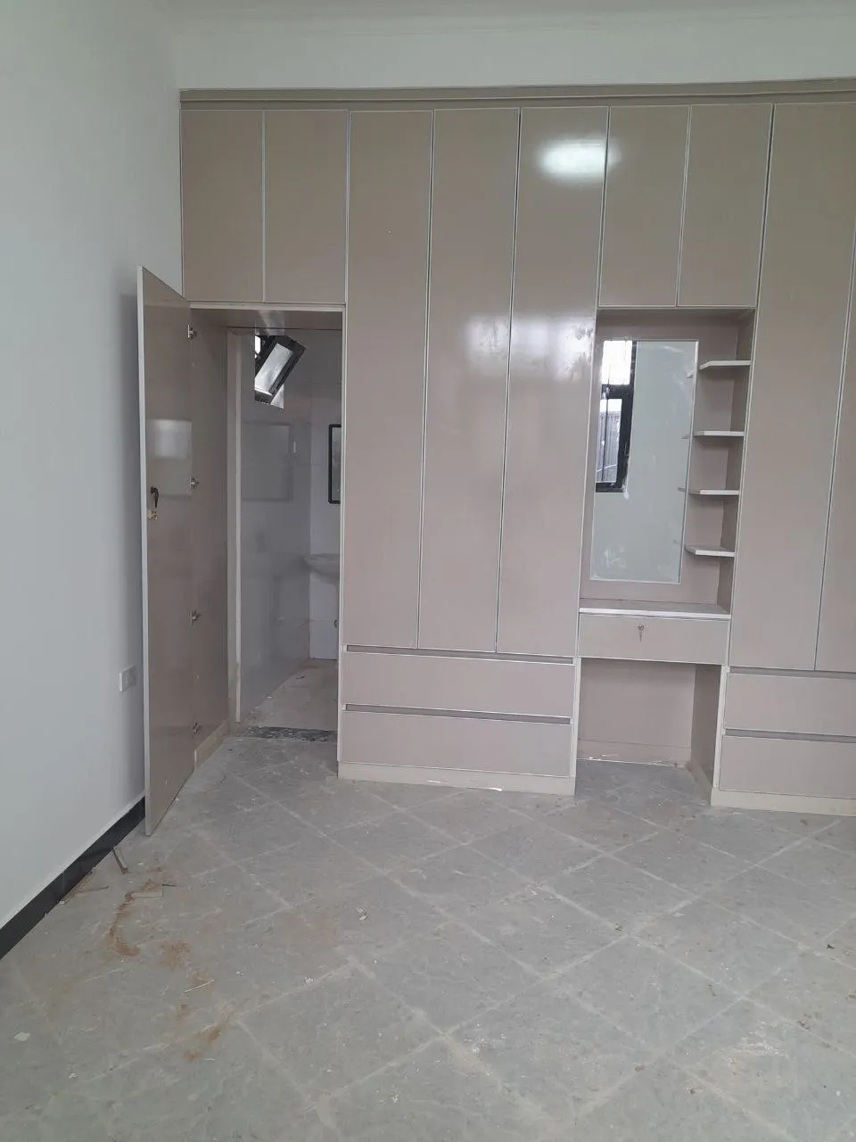 Villa House for Sale in Summit – photo 3