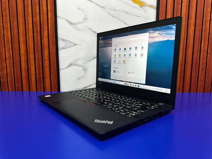 Lenovo ThinkPad T470 Touchscreen Laptop – photo 5