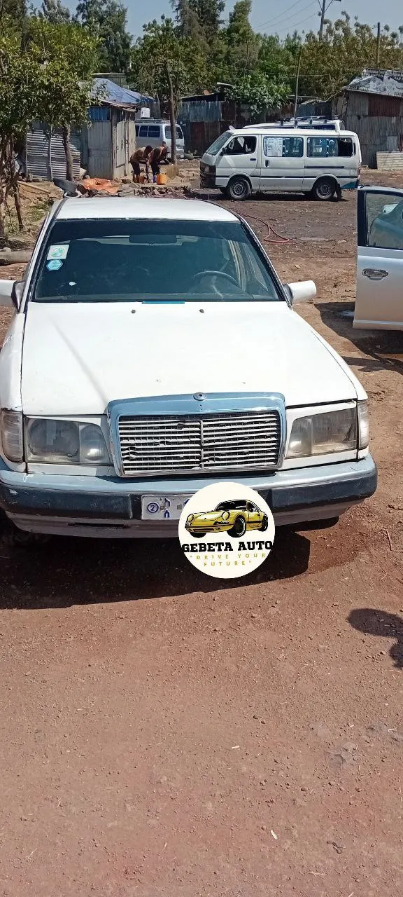 Mercedes Benz 230 1987 Manual – photo 6