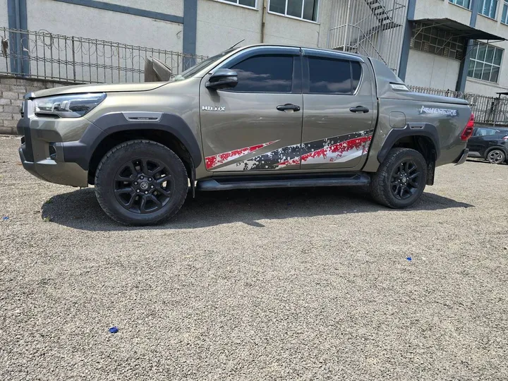Toyota Hilux Adventure 2022 – photo 4