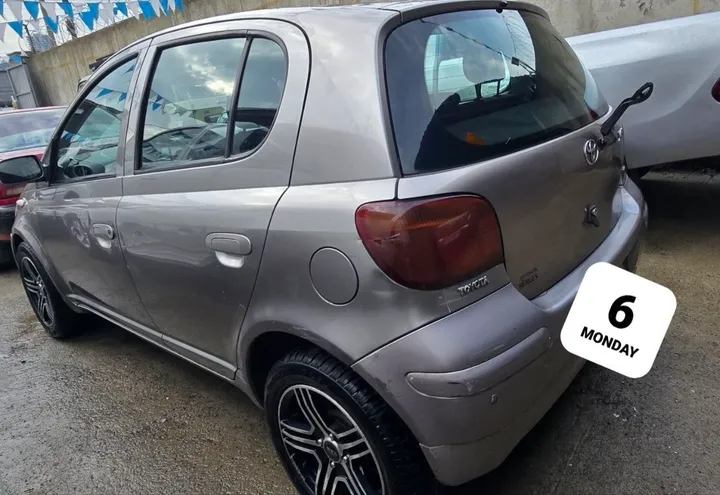 Toyota Vitz Yaris 2004 Manual – photo 6