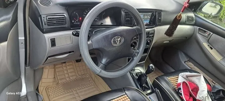 Toyota Corolla 2005 Manual – photo 4