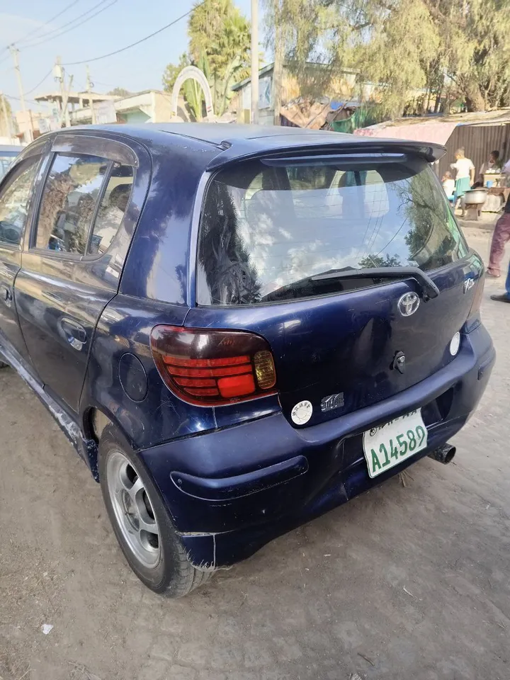 Toyota Vitz 2002 Automatic – photo 7