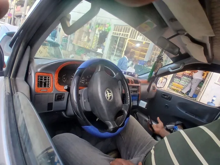 Toyota Dolphin Shark Van 2007 – photo 5