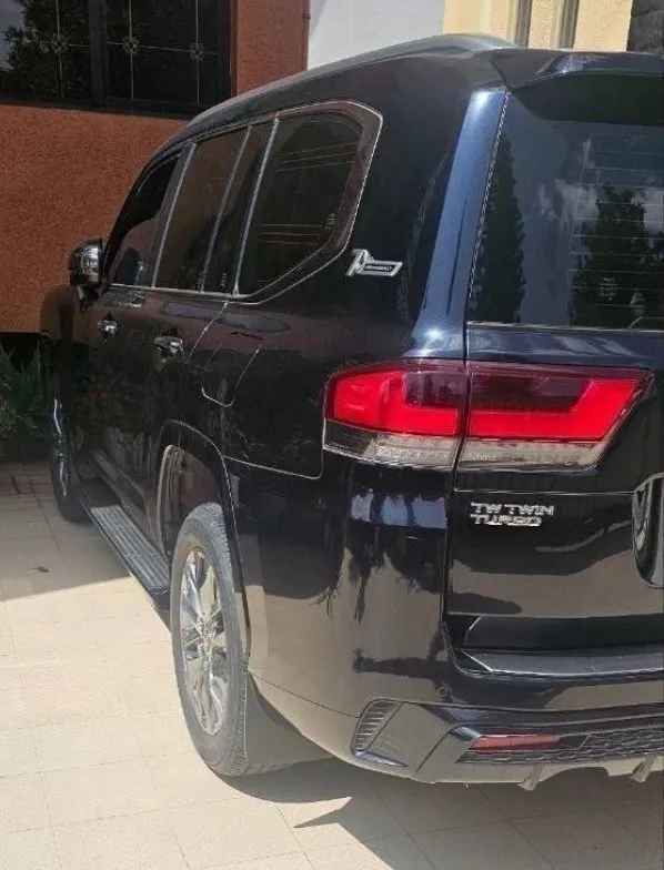 Toyota Land Cruiser V6 VXR 2023 – photo 6