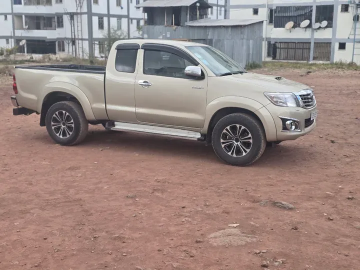 Toyota Hilux Double Cab 2014 – photo 3