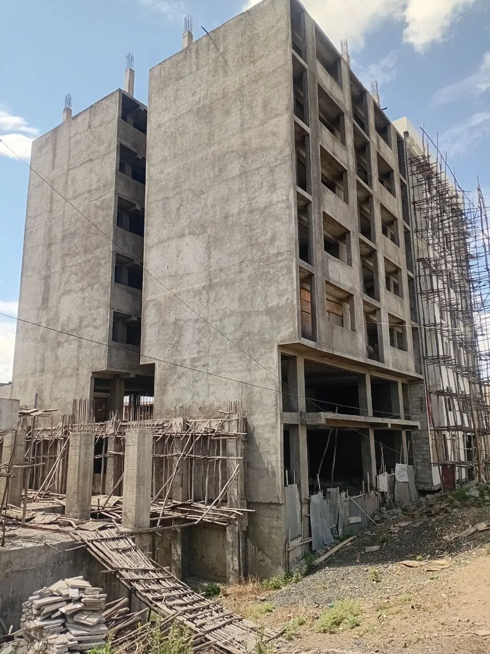 350 sqm G+10 Apartment Building in Ayat – photo 4