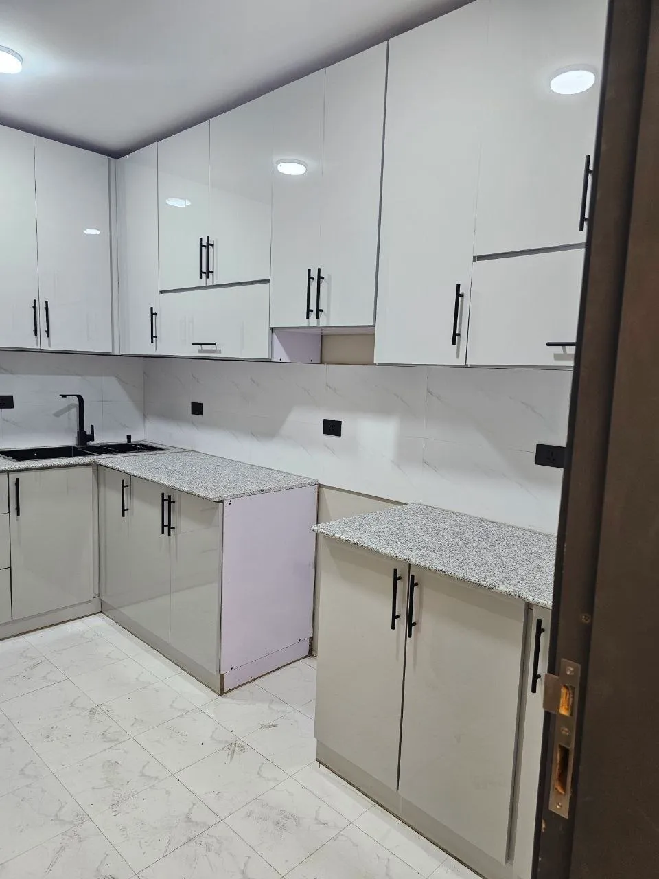4 Bedroom Rental Apartment Summit – photo 6