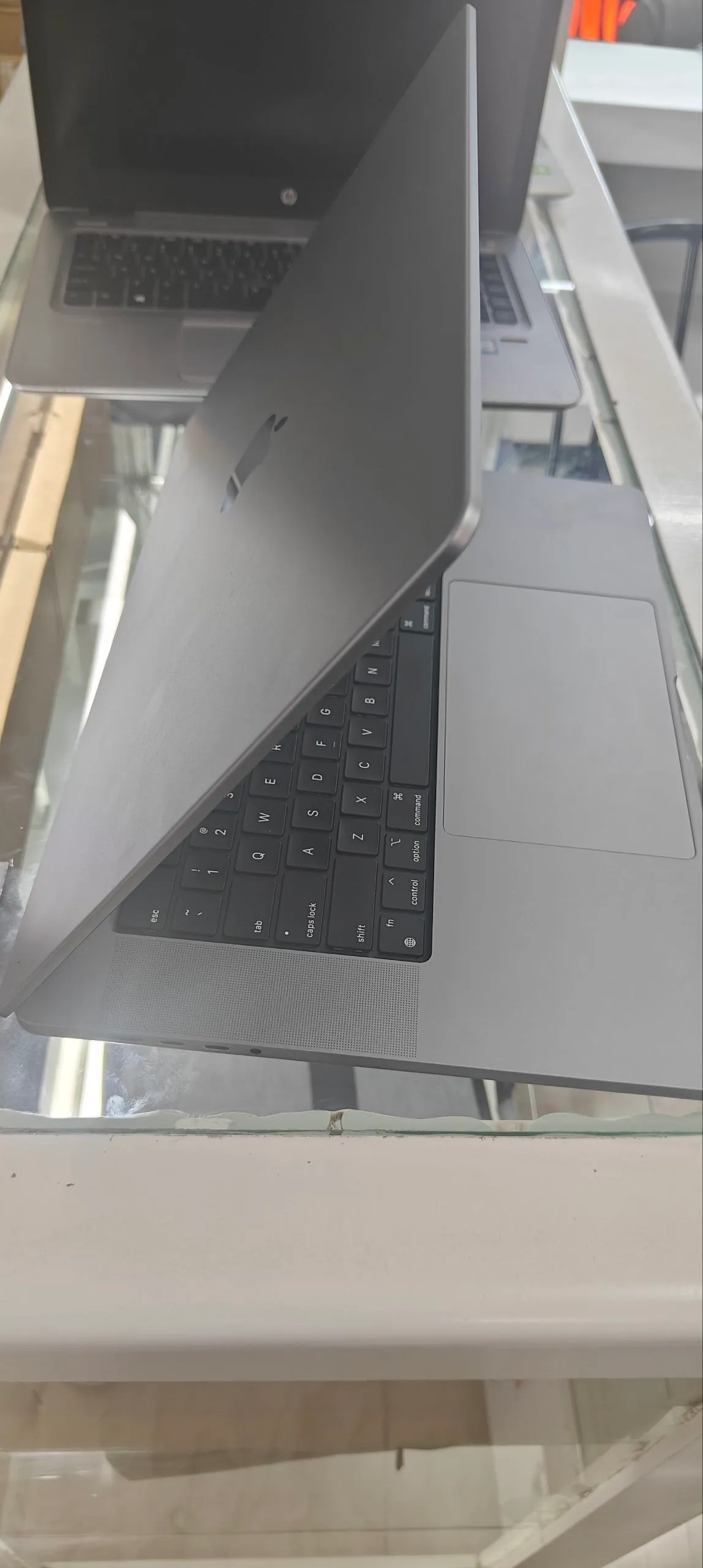 Apple MacBook Pro 16-inch M1 Pro – photo 4