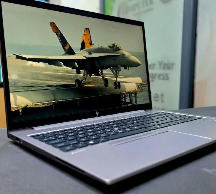 HP ZBook Firefly G8 i5 16GB 512GB – photo 3