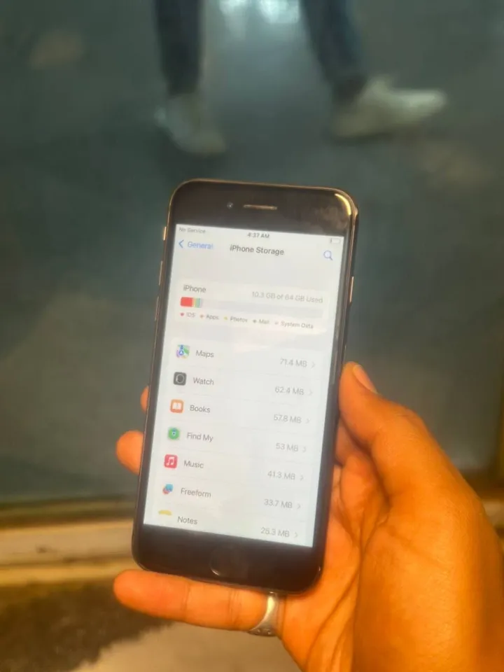 iPhone 8 64GB Black – photo 4