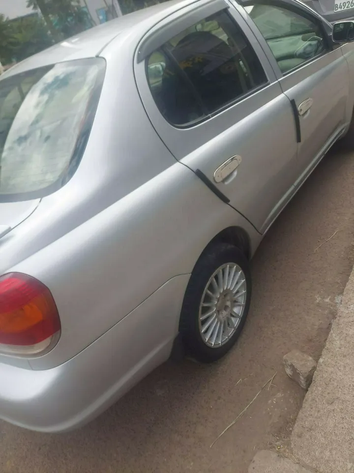 Toyota Platz 2005 Automatic – photo 3