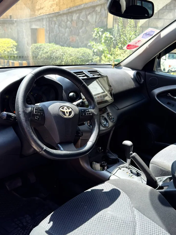 Toyota RAV4 2010 Automatic – photo 7