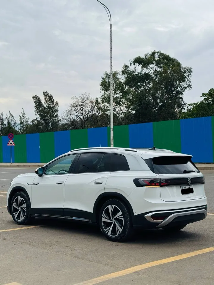 Volkswagen ID.6 Crozz Pro 2022 – photo 4