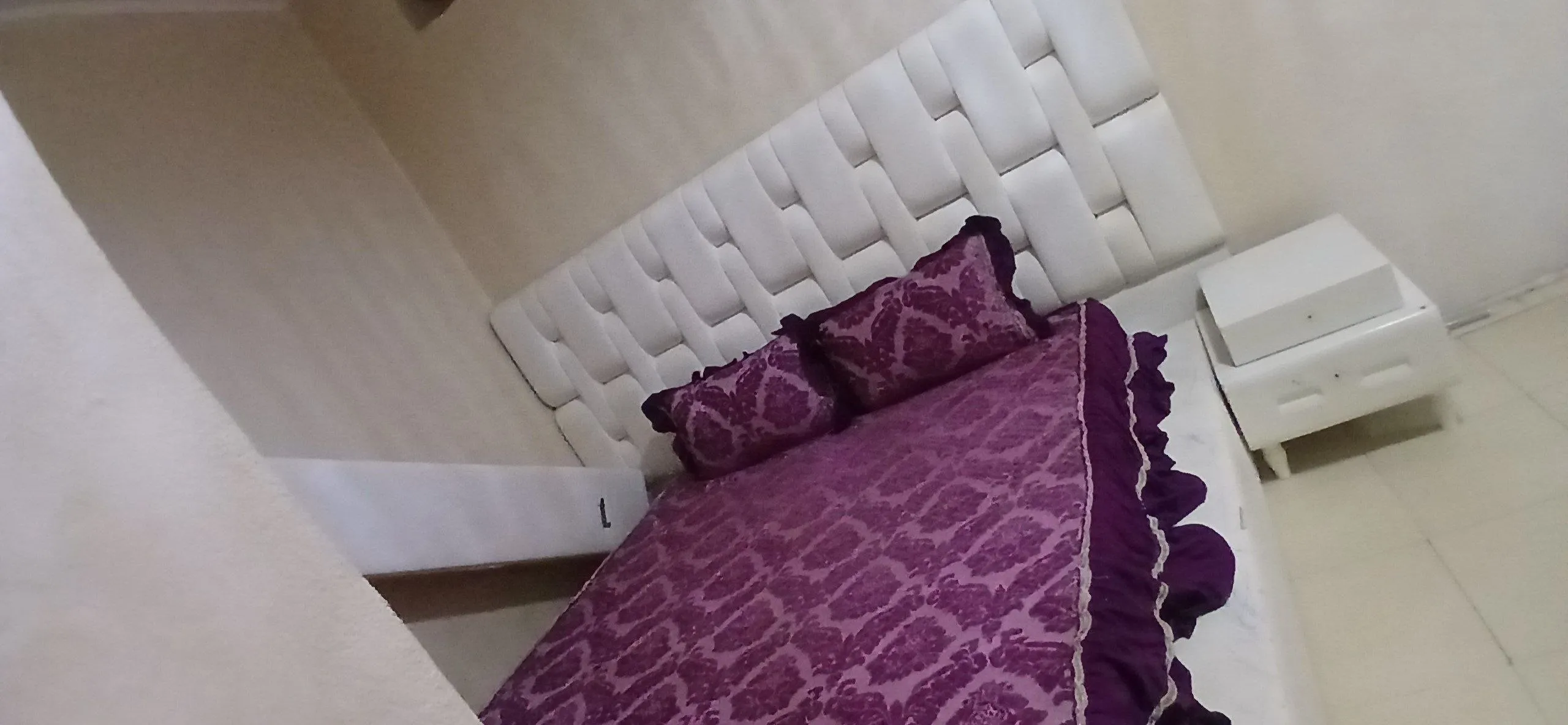 Used Bed and Dressing Table Set – photo 3