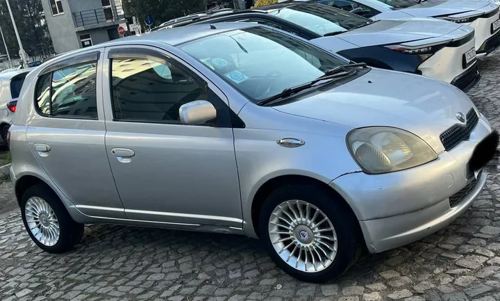 Toyota Vitz 2002 – photo 8