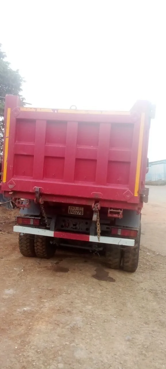 Sinotruk HOWO Dump Truck 2025 – photo 3